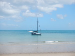 JoliFou anchored really close to the beach